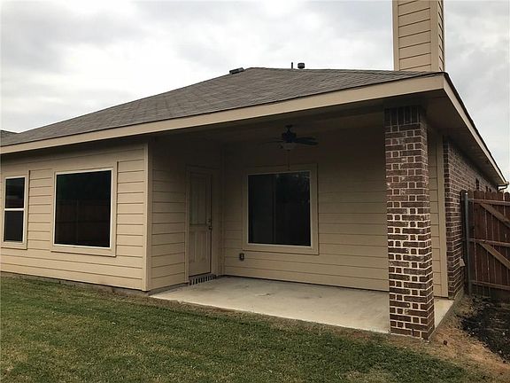 5th image of 4609 Green River Dr