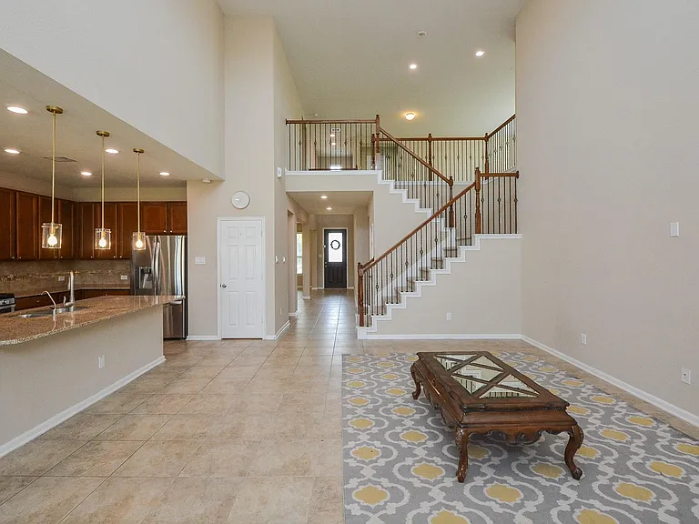 8019 Cheyenne Hills Trl — Photo 9