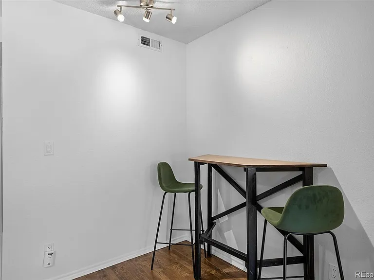 3016 W Prentice Ave #D — Photo 11