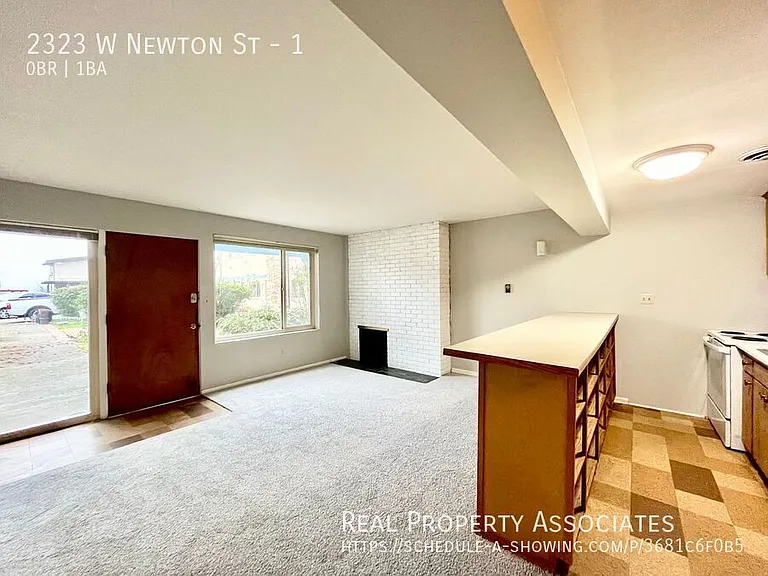2323 W Newton St #1 — Photo 5