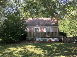 8104 Blue Ridge Blvd, Kansas City, MO 64138