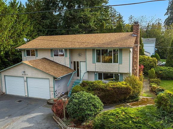 3rd image of 6127 188th Street SW