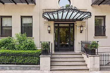 Rented by Mann Maurice A