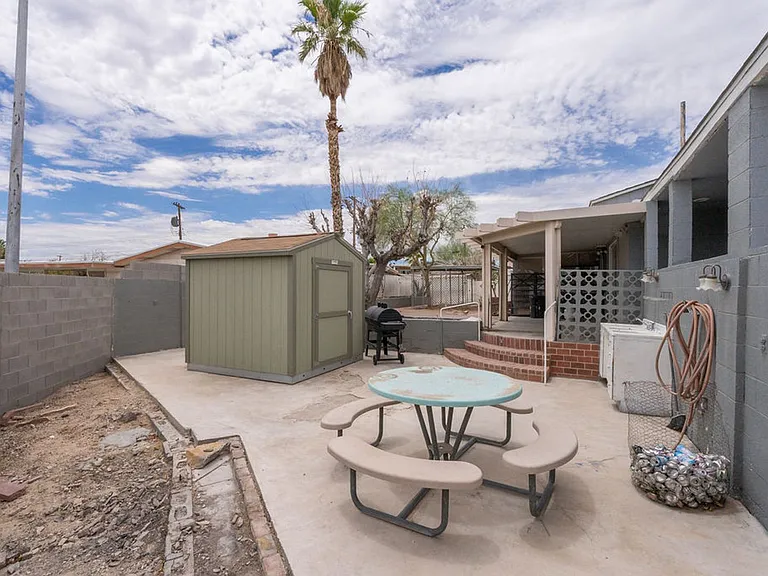 5185 Sun Valley Dr — Photo 37