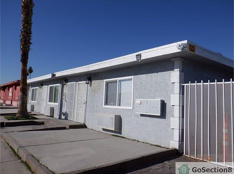 1st image of 2405 Sunrise Ave APT 1