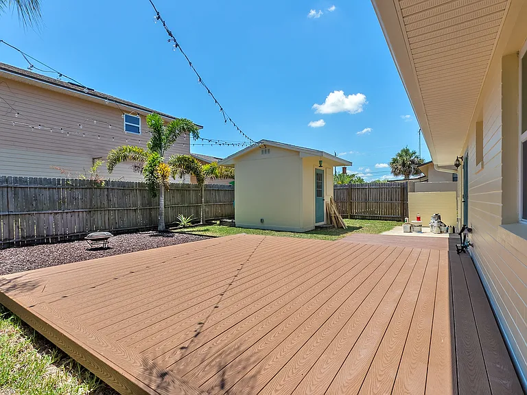 108 Magnolia Ave — Photo 17