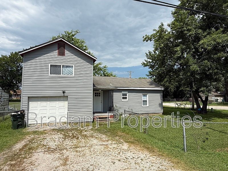 1st image of 402 S Cedar St