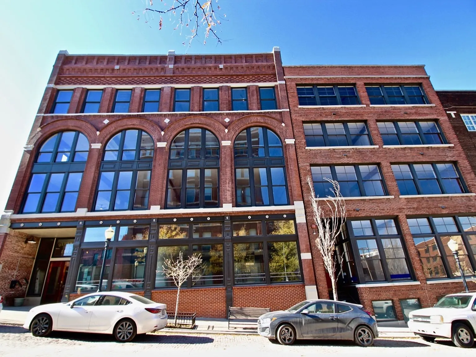 Delaware Lofts — Photo 1