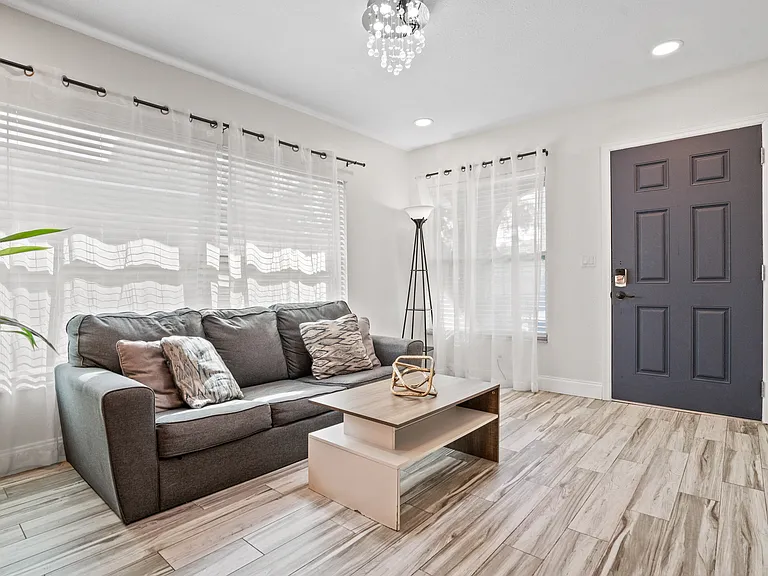6244 S Martindale Ave — Photo 5