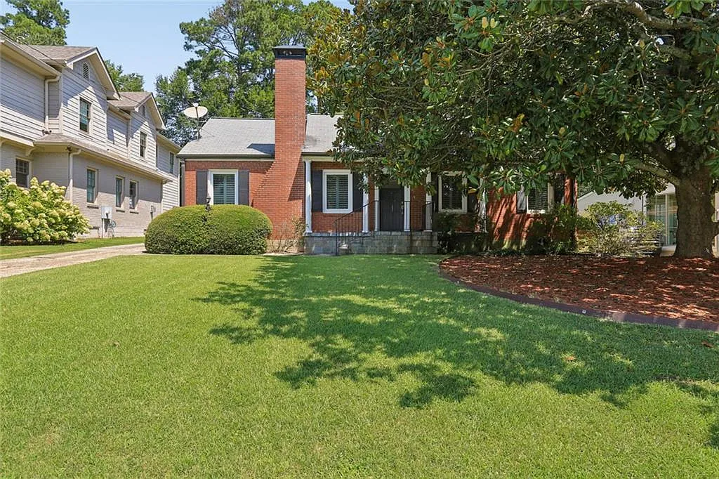 3 bed, 1.0 bath, 1486 sqft, $2,900 — Photo 1