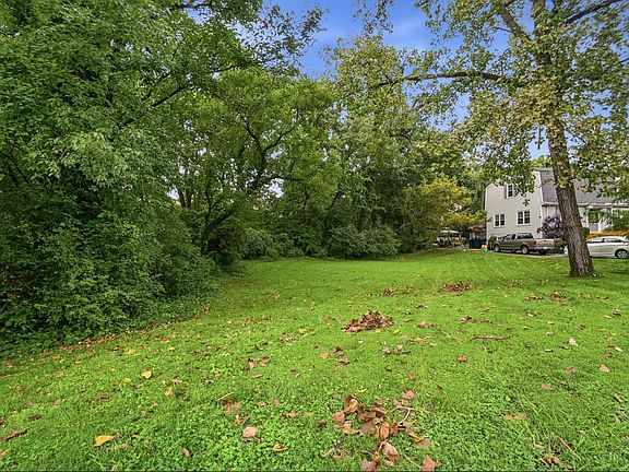 3rd image of 5783 Pandora Ave