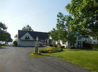 5244 Lake Shore Rd, Hamburg, NY 14075