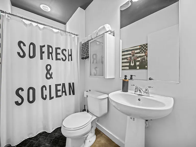 1277 Aalto Main NW — Photo 14