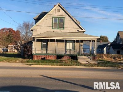 17 N 5th Ave, Canton, IL, 61520