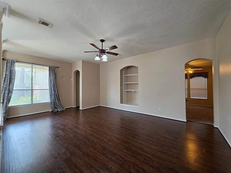 18823 Brighton Trail Ln — Photo 2
