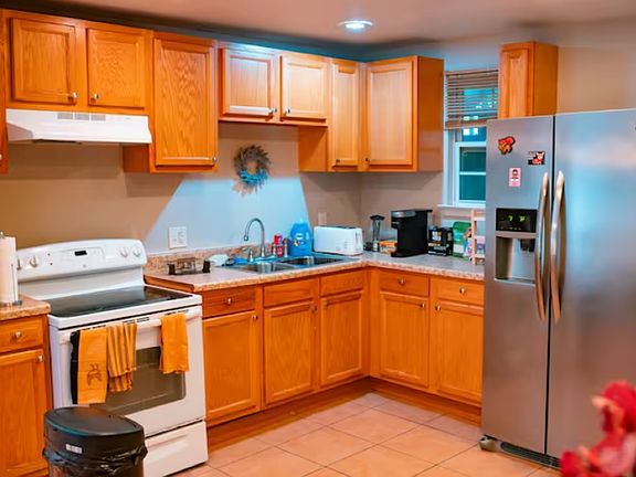 3rd image of 6014 Mandeville St