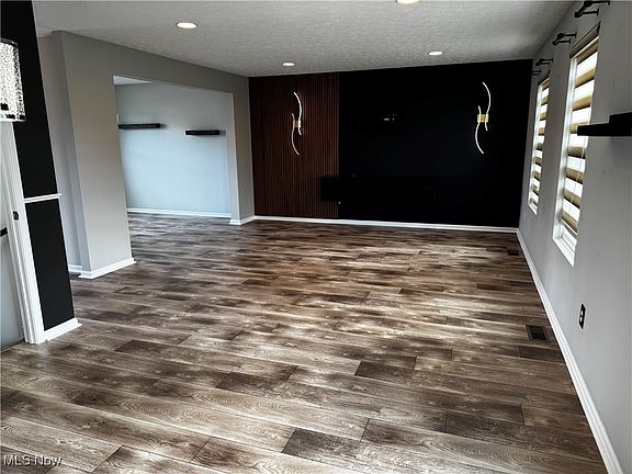 5th image of 3472 Magnolia Dr