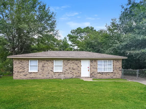 102 Lily Pl, Summerville, SC 29483