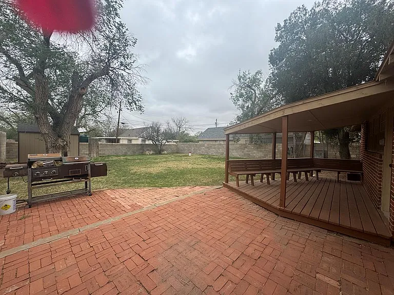 1002 W Louisiana Ave — Photo 17