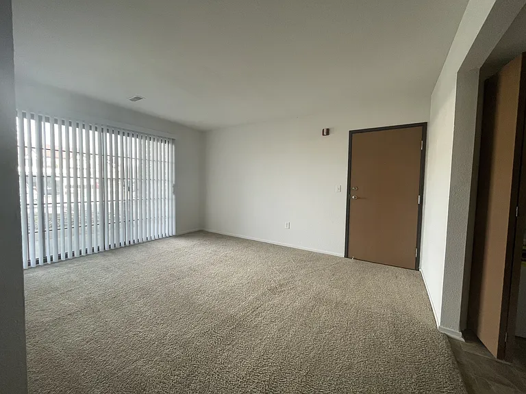 Thornridge Apartments — Photo 54