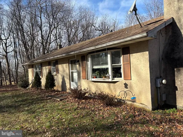 2219 Homeville Rd, Cochranville, PA 19330