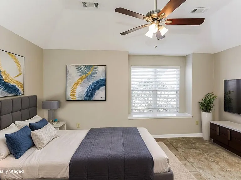5305 Oak Court Cv N — Photo 10