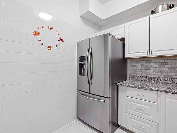 4th image of 38 Carter St APT 107