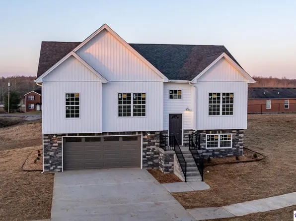 4901 S Woodland Dr, Radcliff, KY 40160