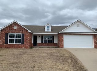 1617 W Seminole St, Skiatook, OK 74070