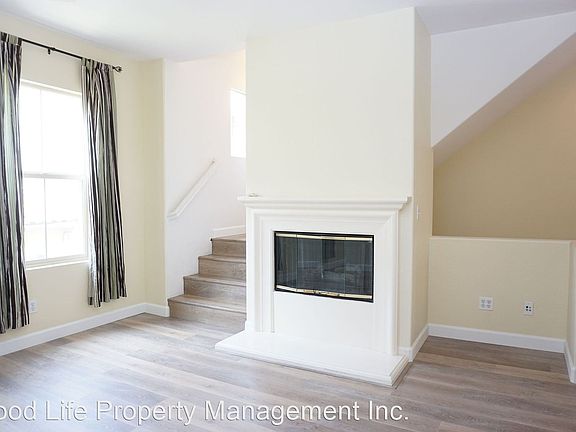 2nd image of 2614 Escala Cir