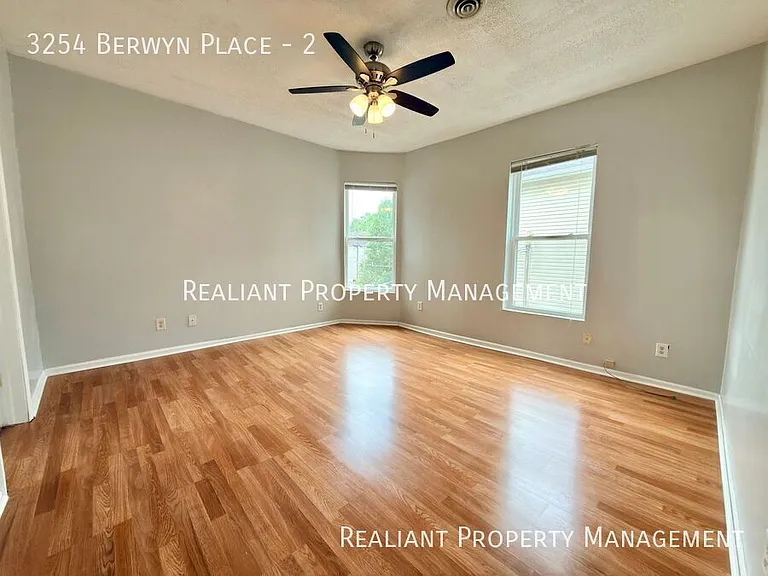 3254 Berwyn Pl #2 — Photo 12