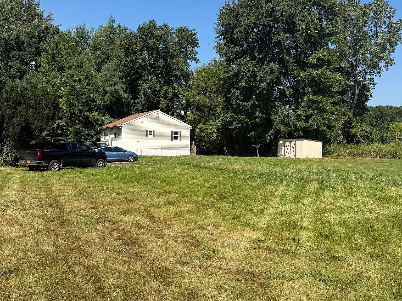 3 bed, 1008 sqft, $1,350 — Photo 2