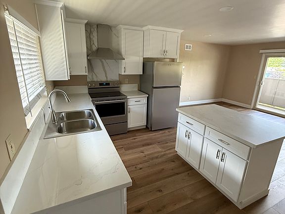 4th image of 1225 Riker St APT 8