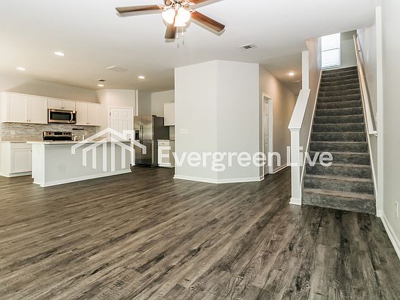4th image of 4604 Smithfield Ln