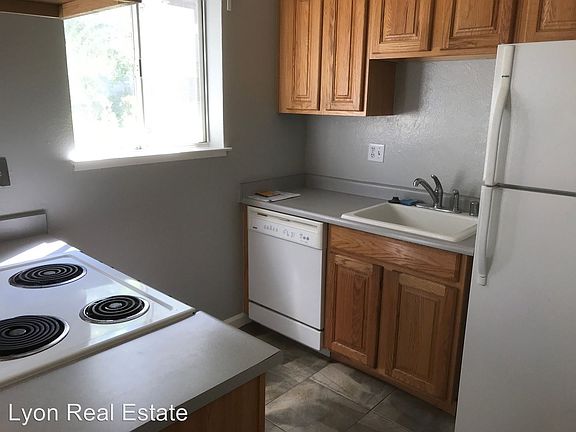 3rd image of 9141 Newhall Dr APT 59