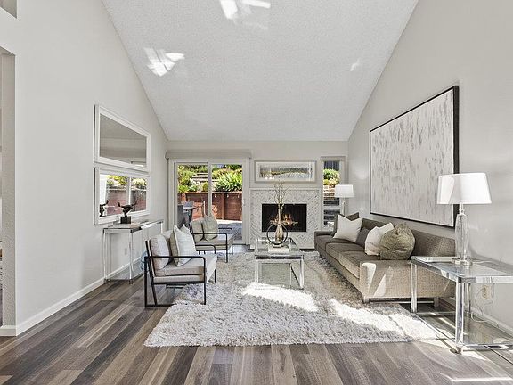 4th image of 1112 W Hillsdale Blvd