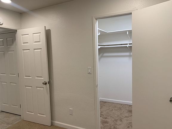 4th image of 4389 39th St #1-8