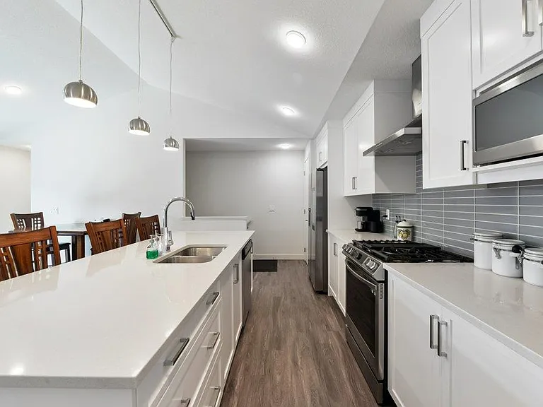 100 Walgrove Ct SE #1405 — Photo 14