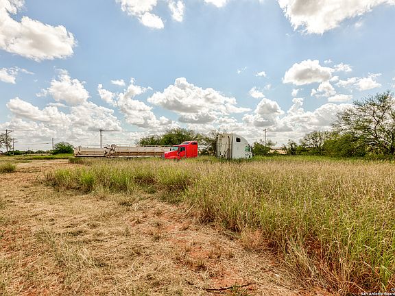5th image of 1160 W Highway 85
