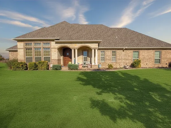 1066 Canyon Lake Rd, Wills Point, TX 75169