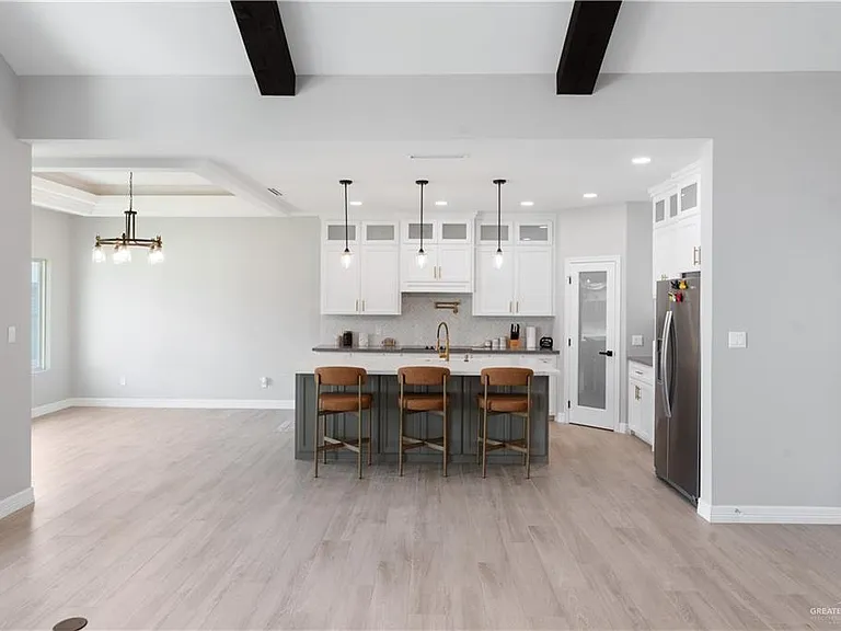 3419 Inez St — Photo 13