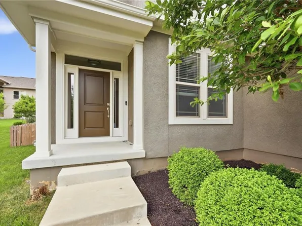 24504 W 80th Pl, Lenexa, KS 66227
