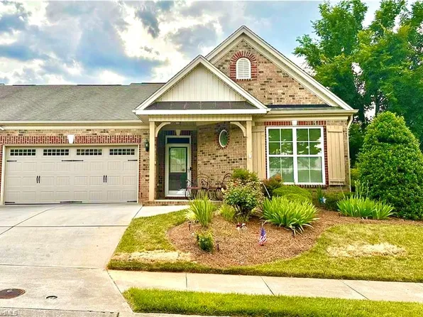 5245 Esher Dr, Walkertown, NC 27051