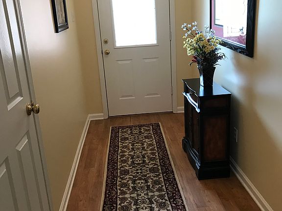 4th image of 2930 Country Meadows Ln