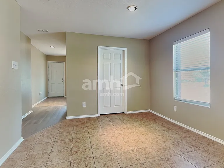 9001 Quarry Ridge Trl — Photo 5