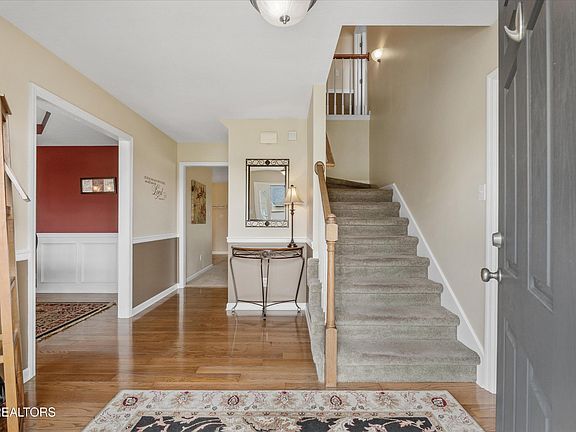 5th image of 7314 Broken Creek Ln