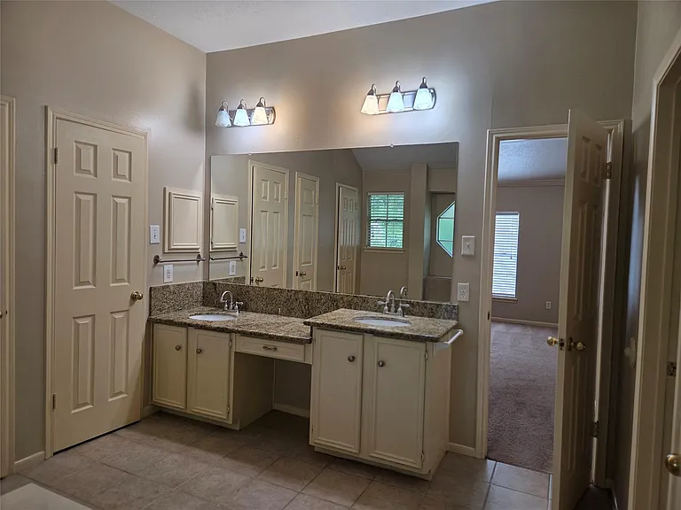 231 Needleleaf Ln — Photo 12