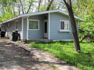 726 Wells St, City Of Delafield, WI 53018