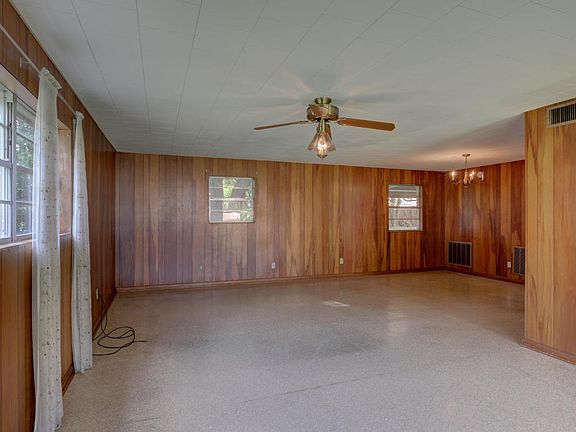 5th image of 106 Joliet St