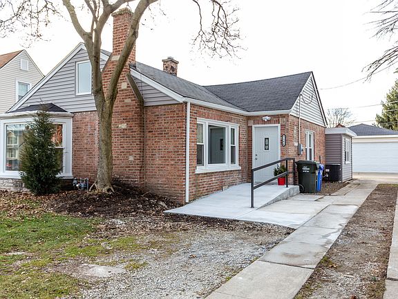2nd image of 5144 N Odell Ave